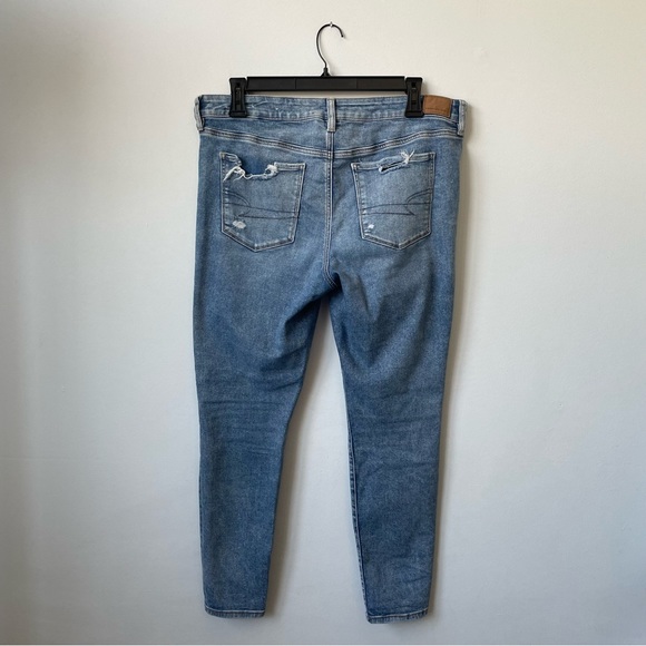 American Eagle Distressed Jegging - Picture 3 of 7